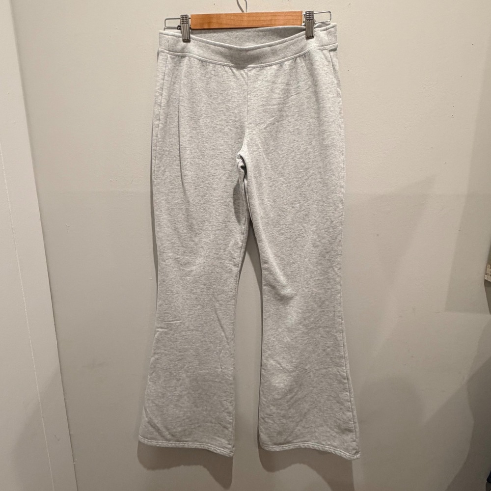 Hollister Gray Flare Leg Sweatpants Cozy Loungewear | Size M